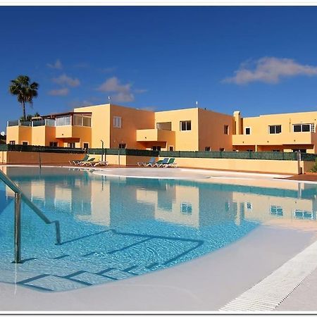Oasis Bay Apartment Коралео Екстериор снимка