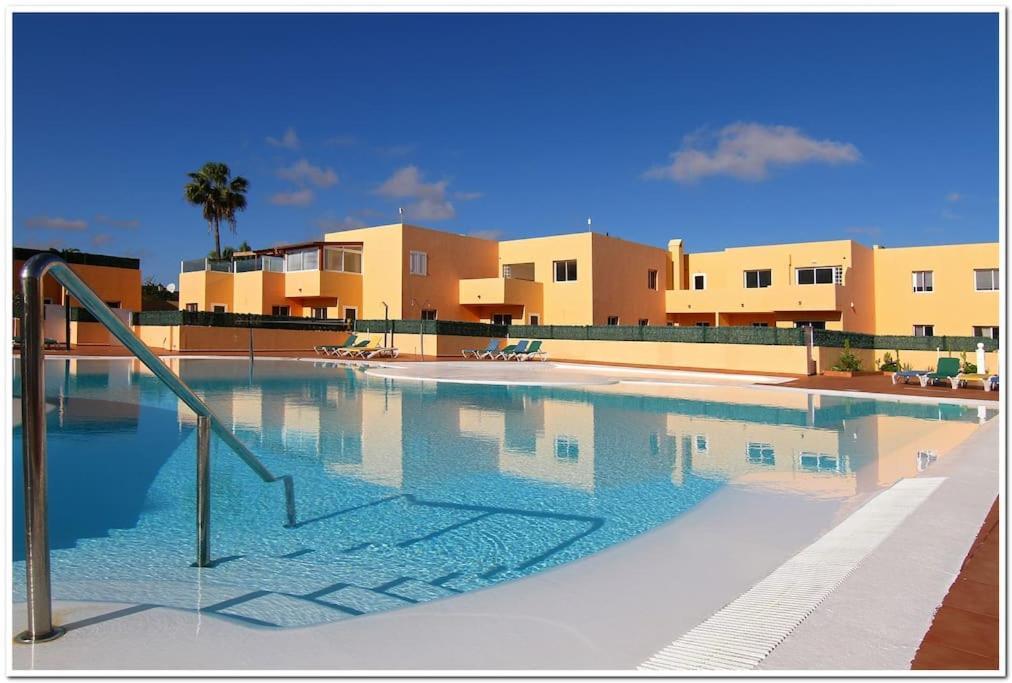Oasis Bay Apartment Коралео Екстериор снимка